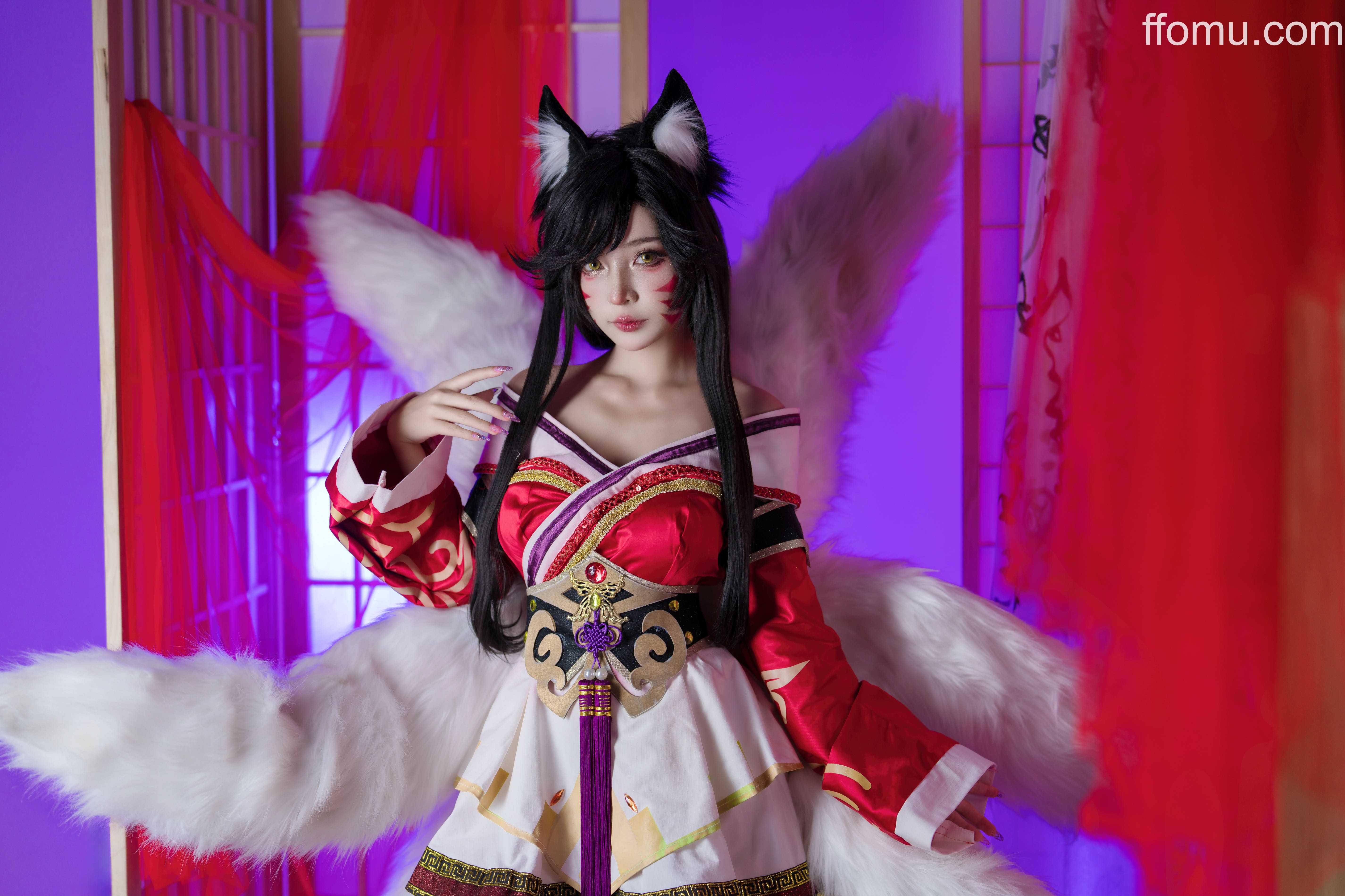 Umeko J cosplay Ahri – League of Legends “109 photos,10 gifs and 9 videos”