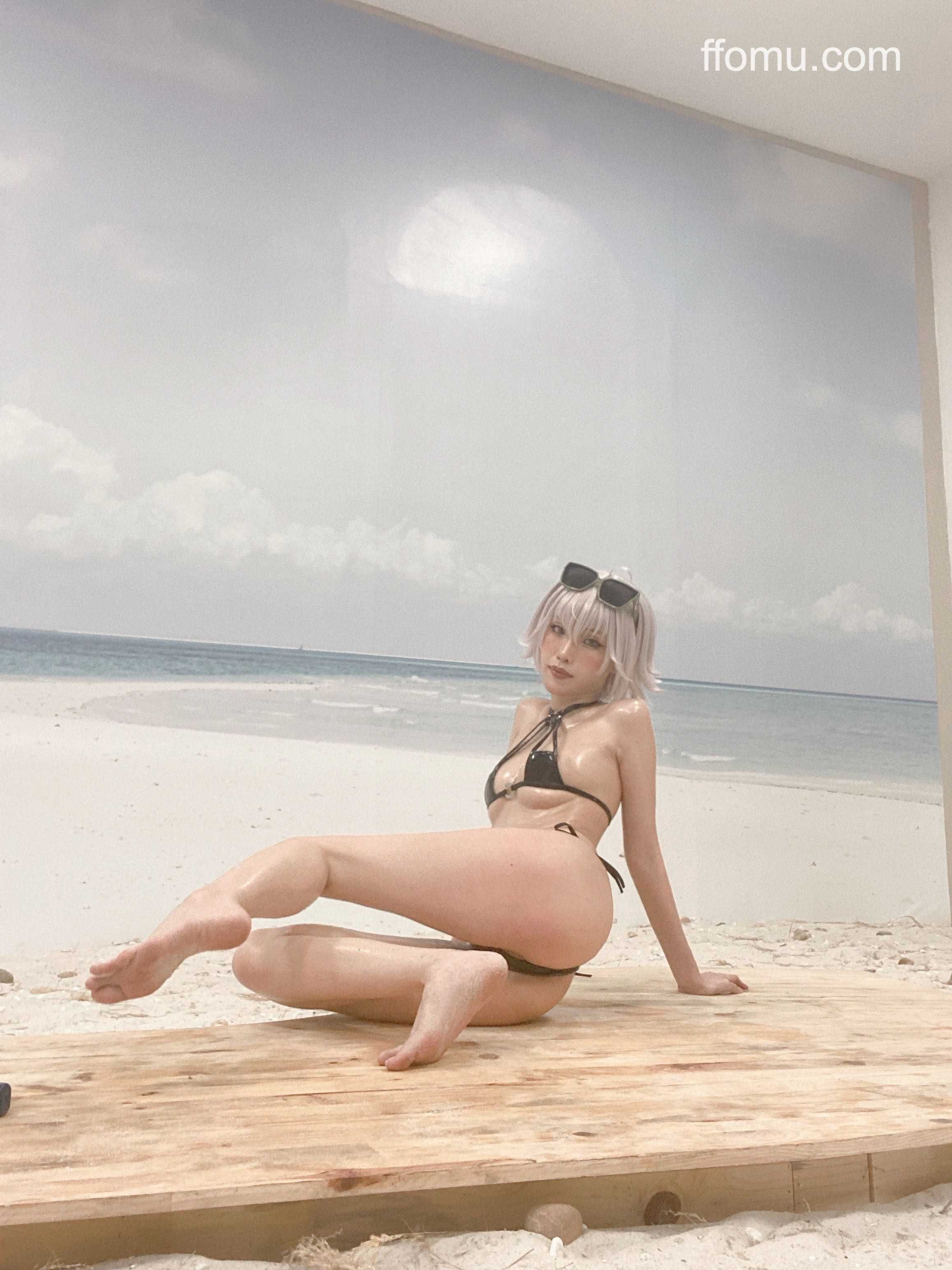 eliza喵喵 – (elizamiaomiao72) cosplay Jeanne Alter Swimsuit – Fate/Grand Order