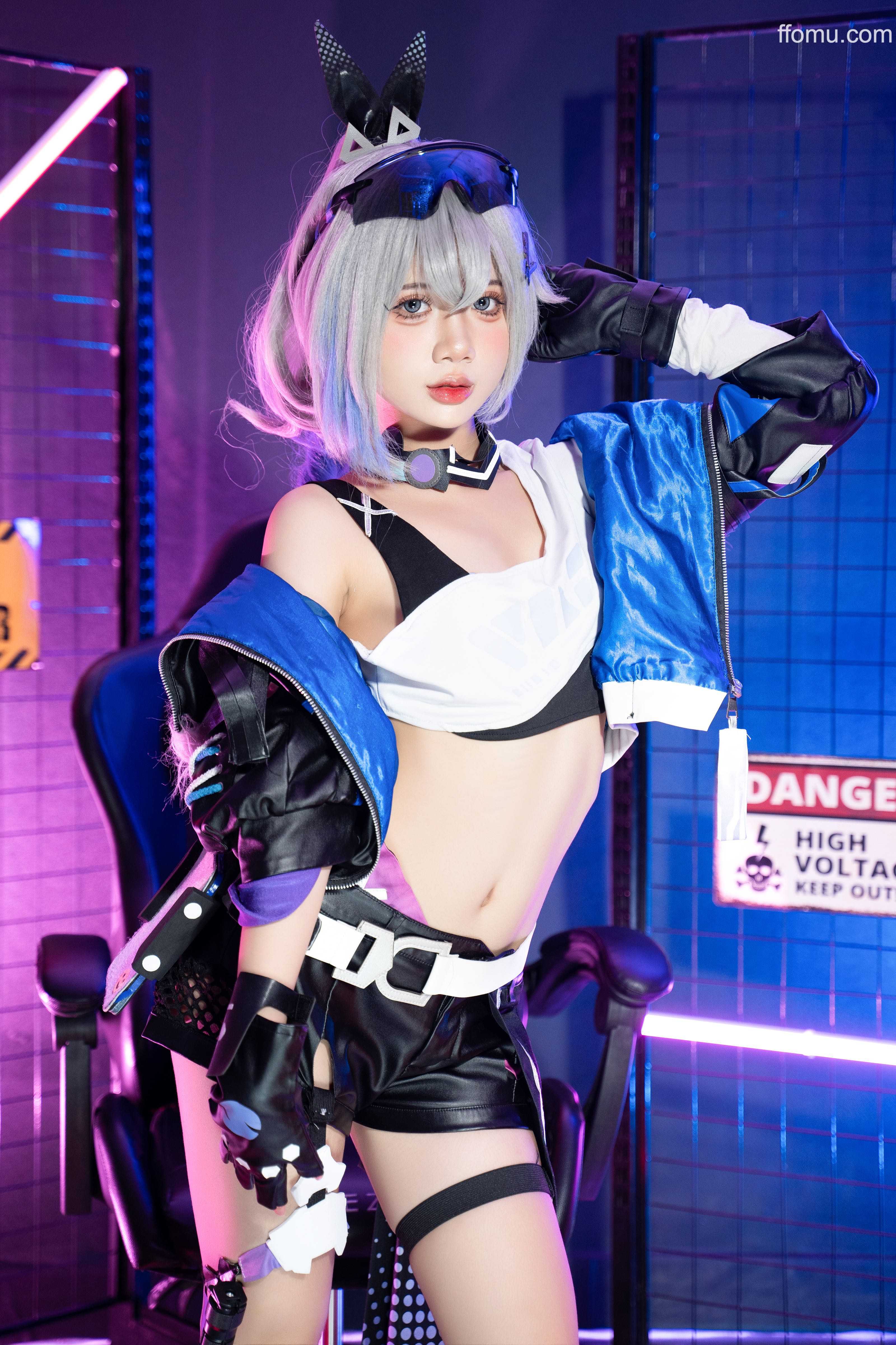 PoppaChan cosplay Silver Wolf – Honkai:Star Rail