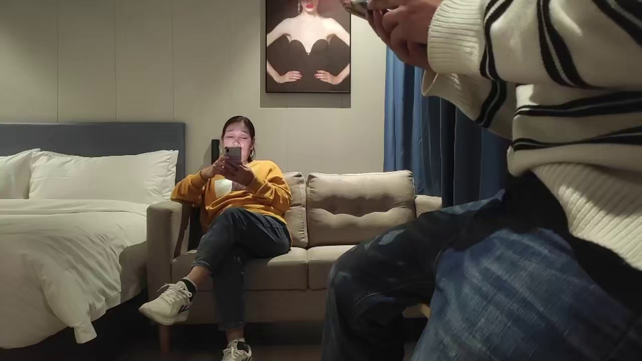 良家熟女 你这么执着约了我几次几年没有性生活了 还有点害羞捂着脸抠的淫水直流无套内射