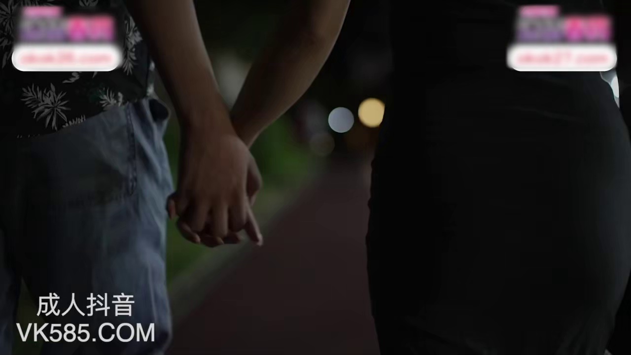 爱豆传媒 IDG5472 绿奴男下药女友 让兄弟一起玩3P 妍姝