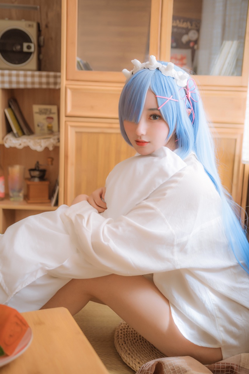 羽生三未 (Hanyu san hitsuji) cosplay Rem - ReZero