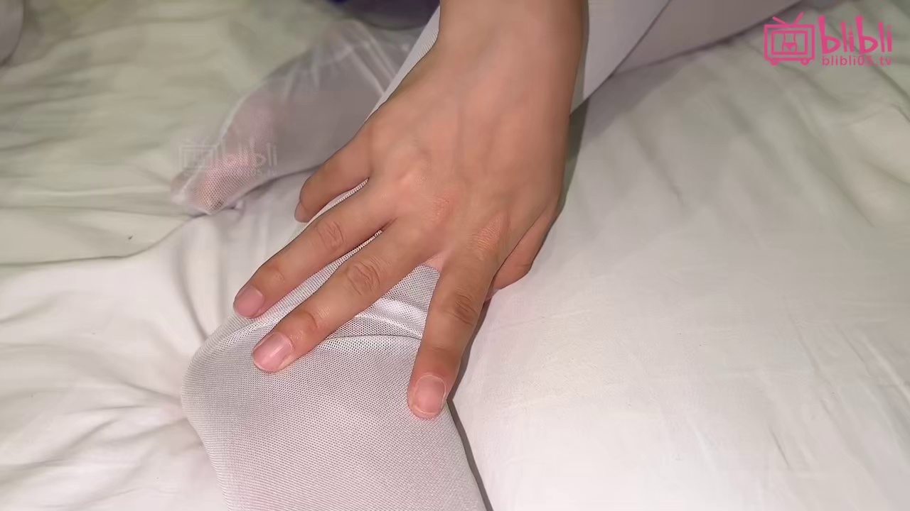 爆操极品二次元Cos嫩妹鲜嫩白虎爆乳激怼宫腔内射