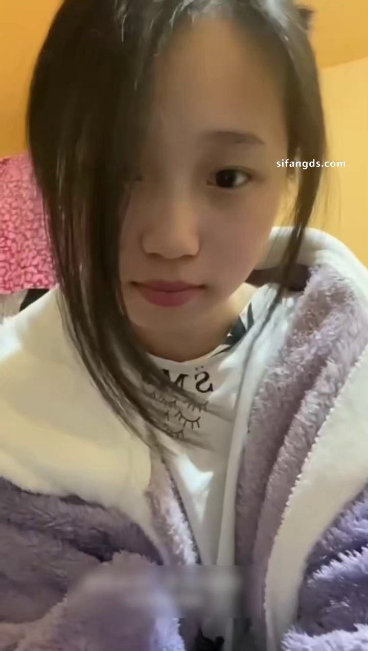 清纯学妹大神远程调教 一线天美鲍