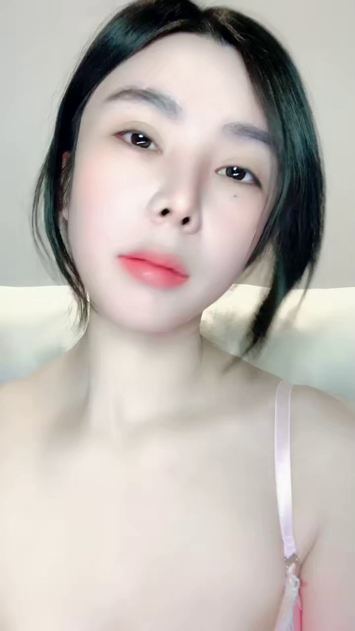 【裸舞婉儿】激情裸舞 摇太阳 视觉享受