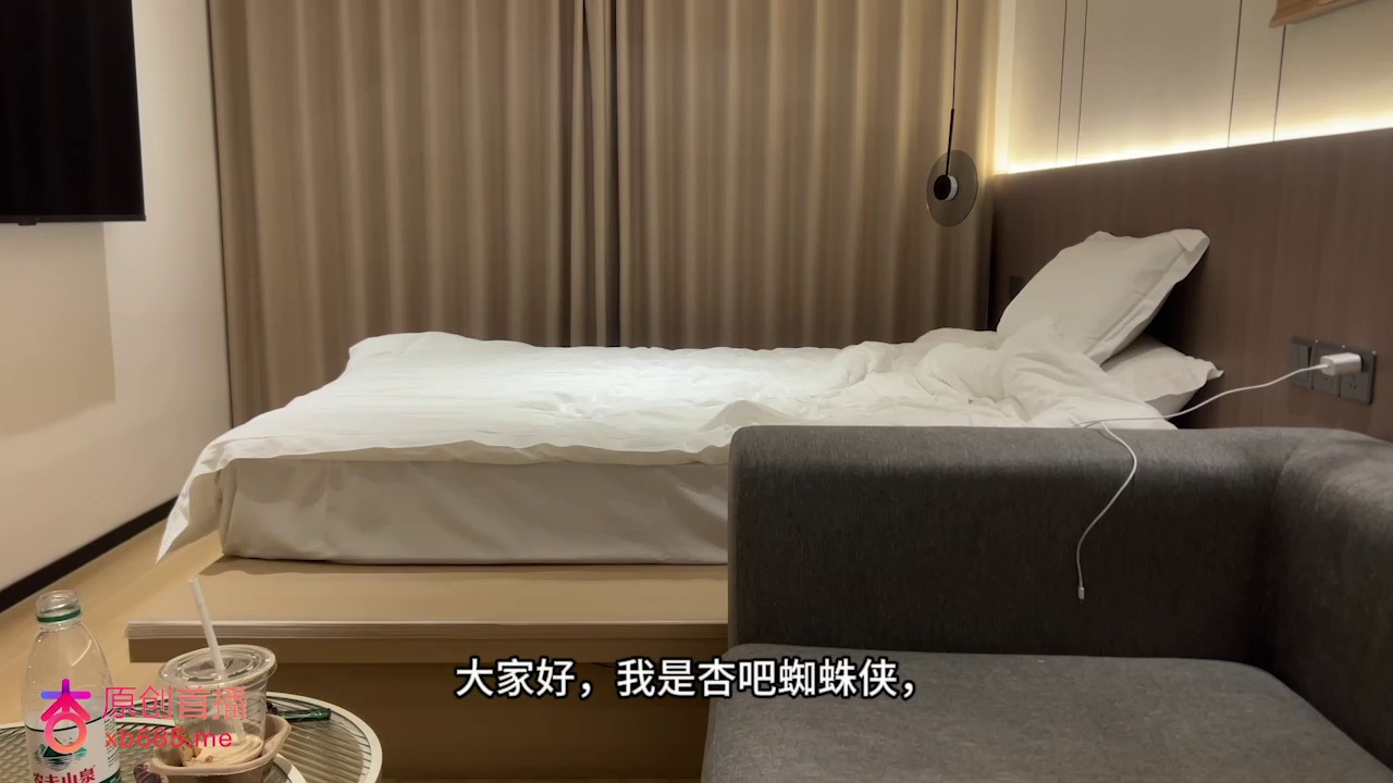 **今天约了一个黑衣御姐,小姐姐皮肤很好,又纯又欲,化身蜘蛛侠各种姿势玩弄**