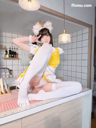 咬一口兔娘ovo (Yaokoututu) – Rabbit Flavored Cake
