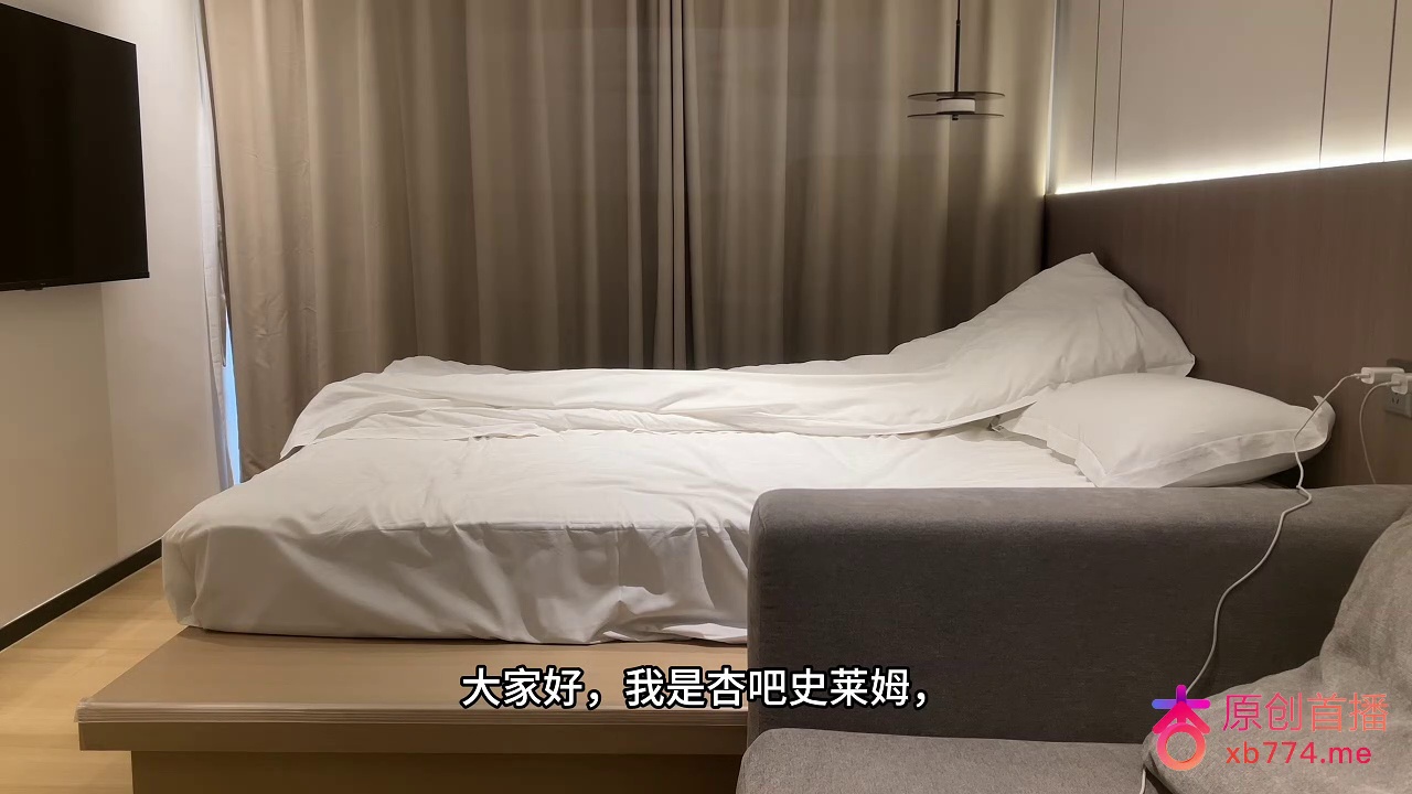 今天约了一个胸型特别漂亮的妹子，妹子皮肤光滑，身材紧致丰满，还是个白虎，各种姿势配合干的很爽