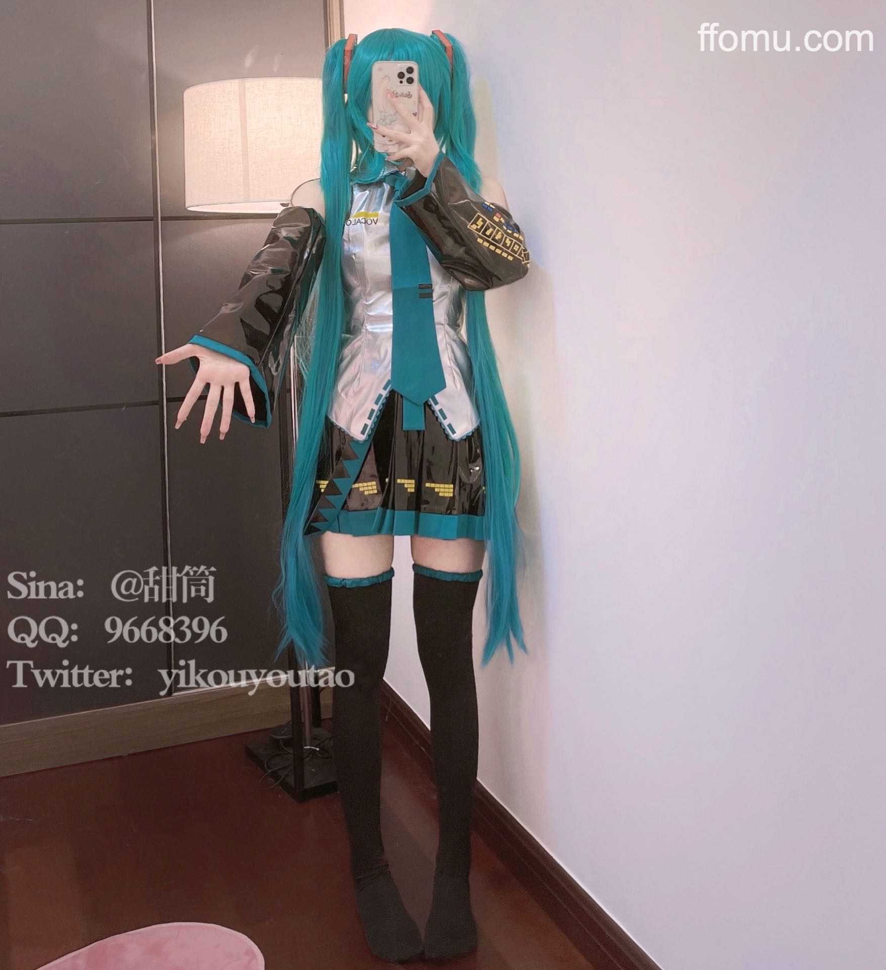 萌白酱 (yikouyoutao) cosplay Hatsune Miku
