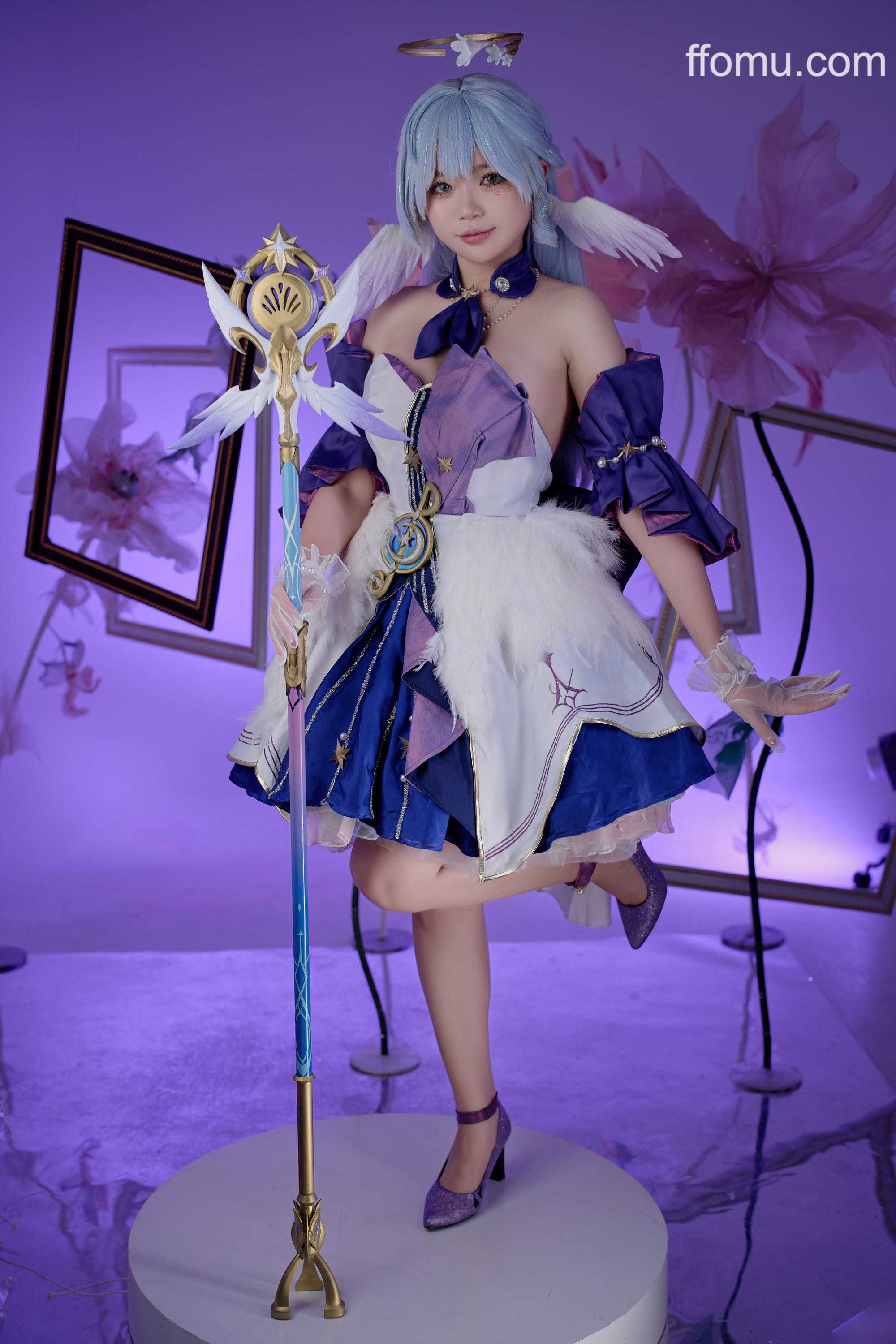 ZinieQ (ジニCosplayer) cosplay Robin – Honkai:Star Rail