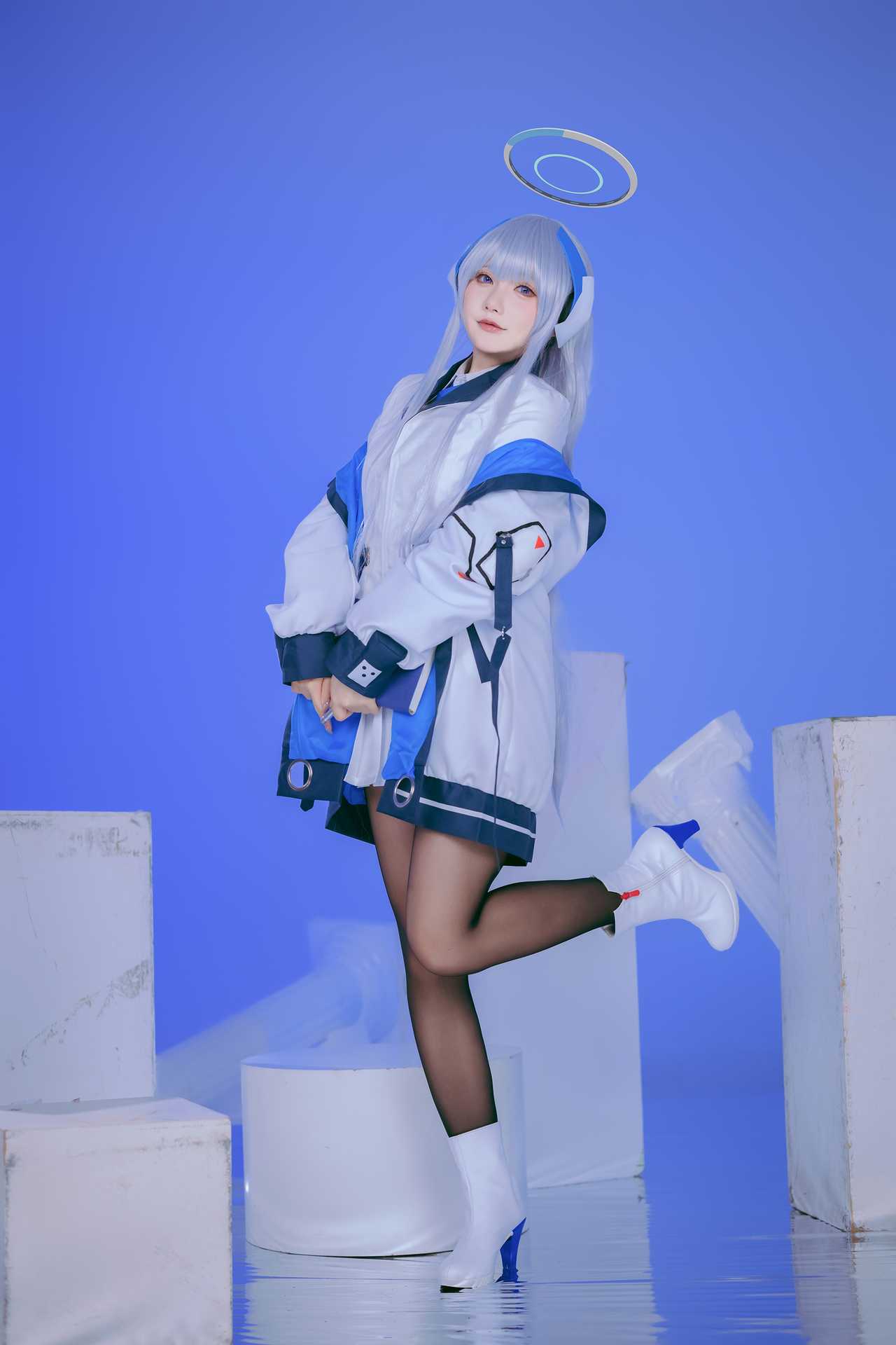 是一只熊仔吗 (Shi yi zhixiong zi ma) cosplay Ushio Noa – Blue Archive “100 photos”