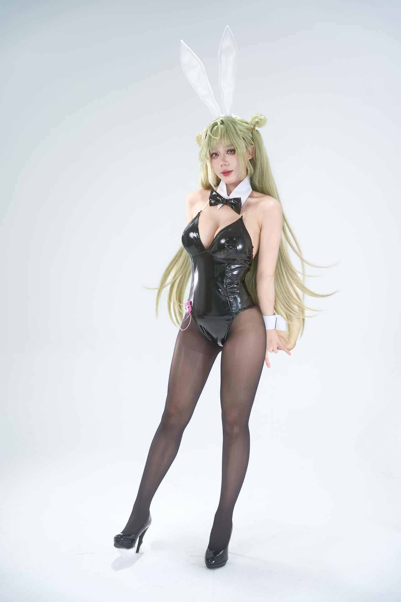 九言 (Jiu Yan) cosplay Soda – NIKKE “83 photos and 5 videos”