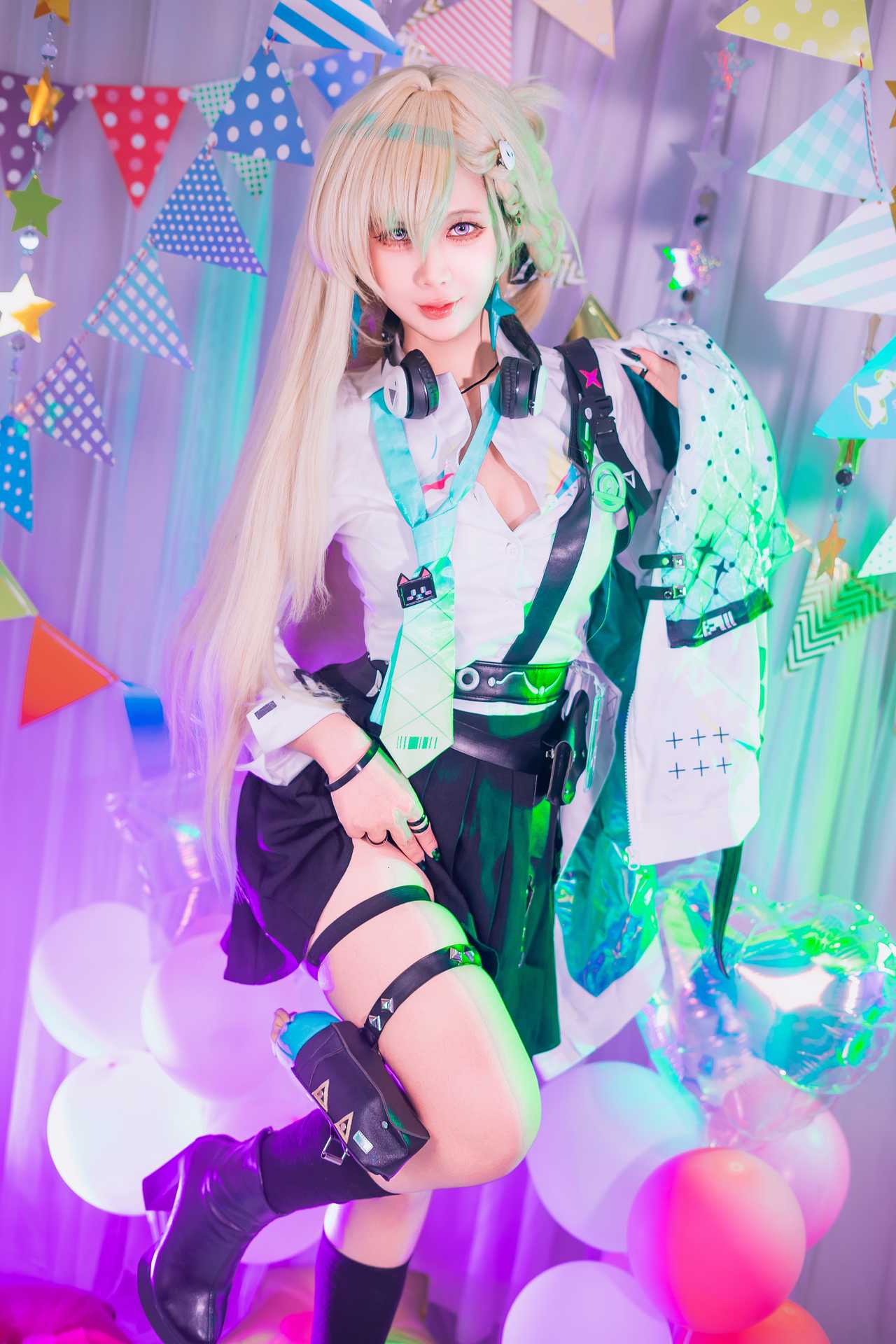 Pyoncos (ピオン) cosplay Lynae – Wuthering Waves “98 photos and 2 videos”