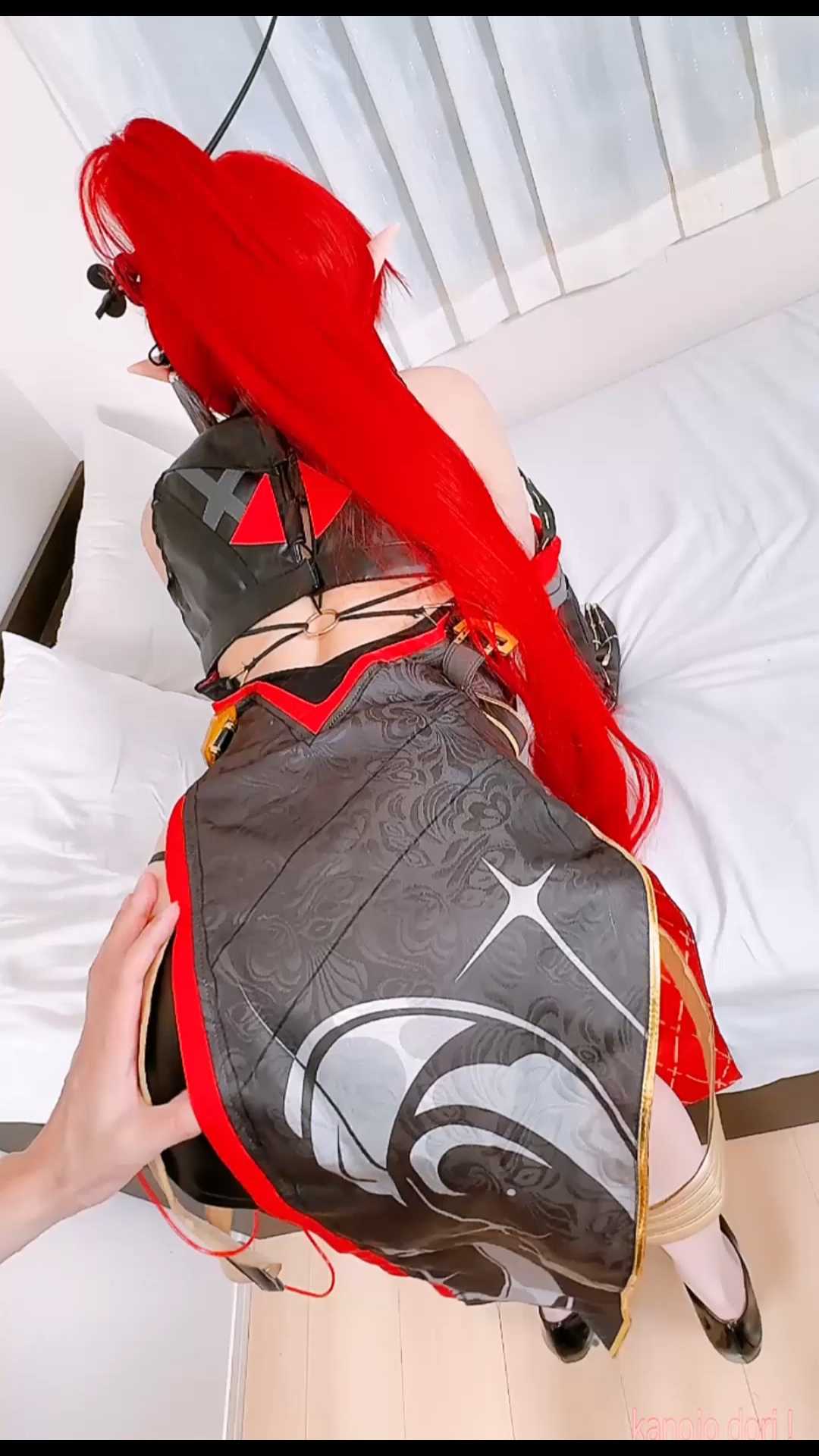Unknown Cosplayer cosplay Yinlin – Wuthering Waves “40 photos and 1 video”