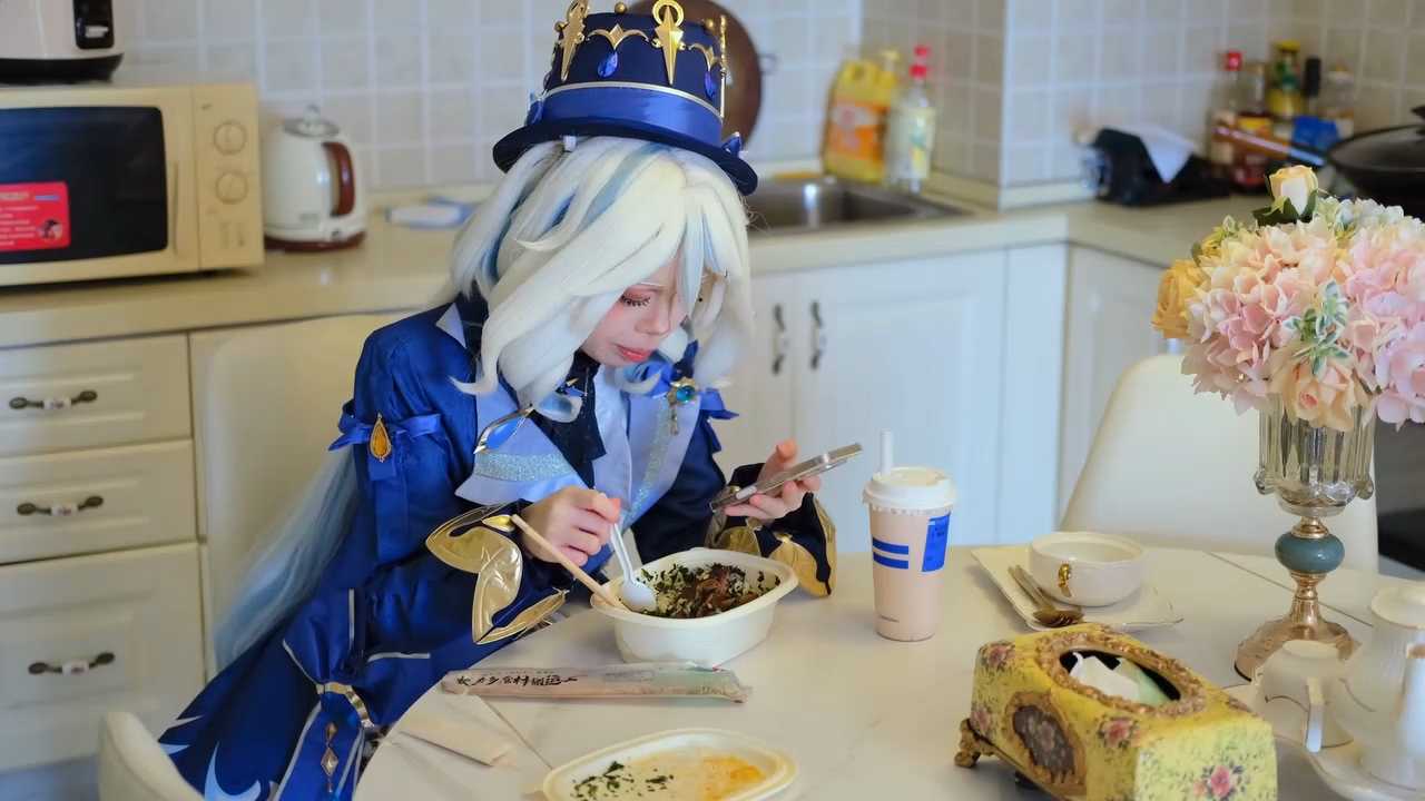 恶龙刨削 (E long pao xue) cosplay Furina – Genshin Impact “22 photos and 1 video”