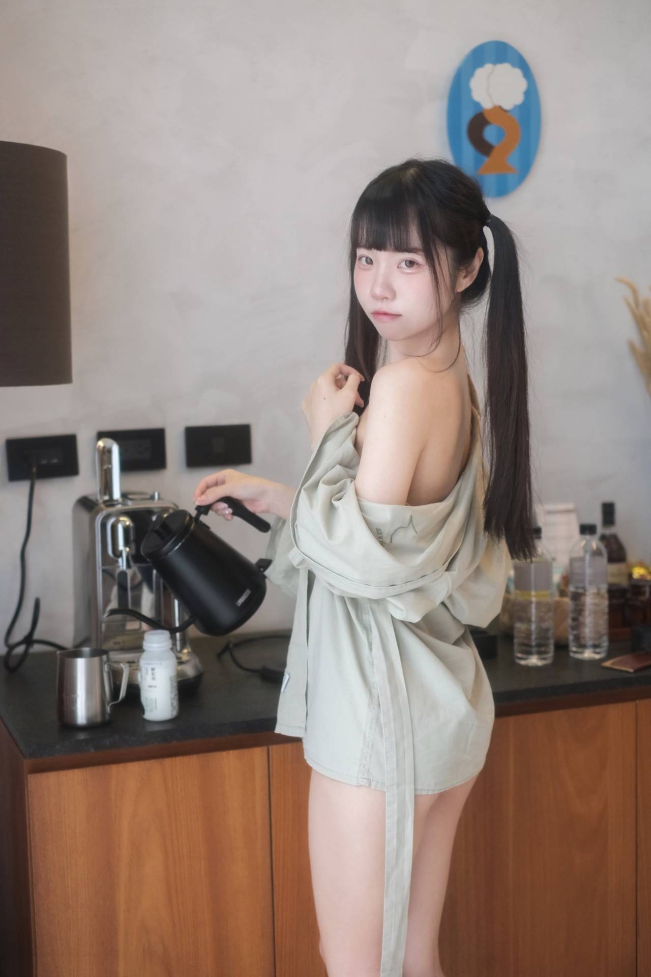 可可小白兔 在阳台做坏事的小兔兔
