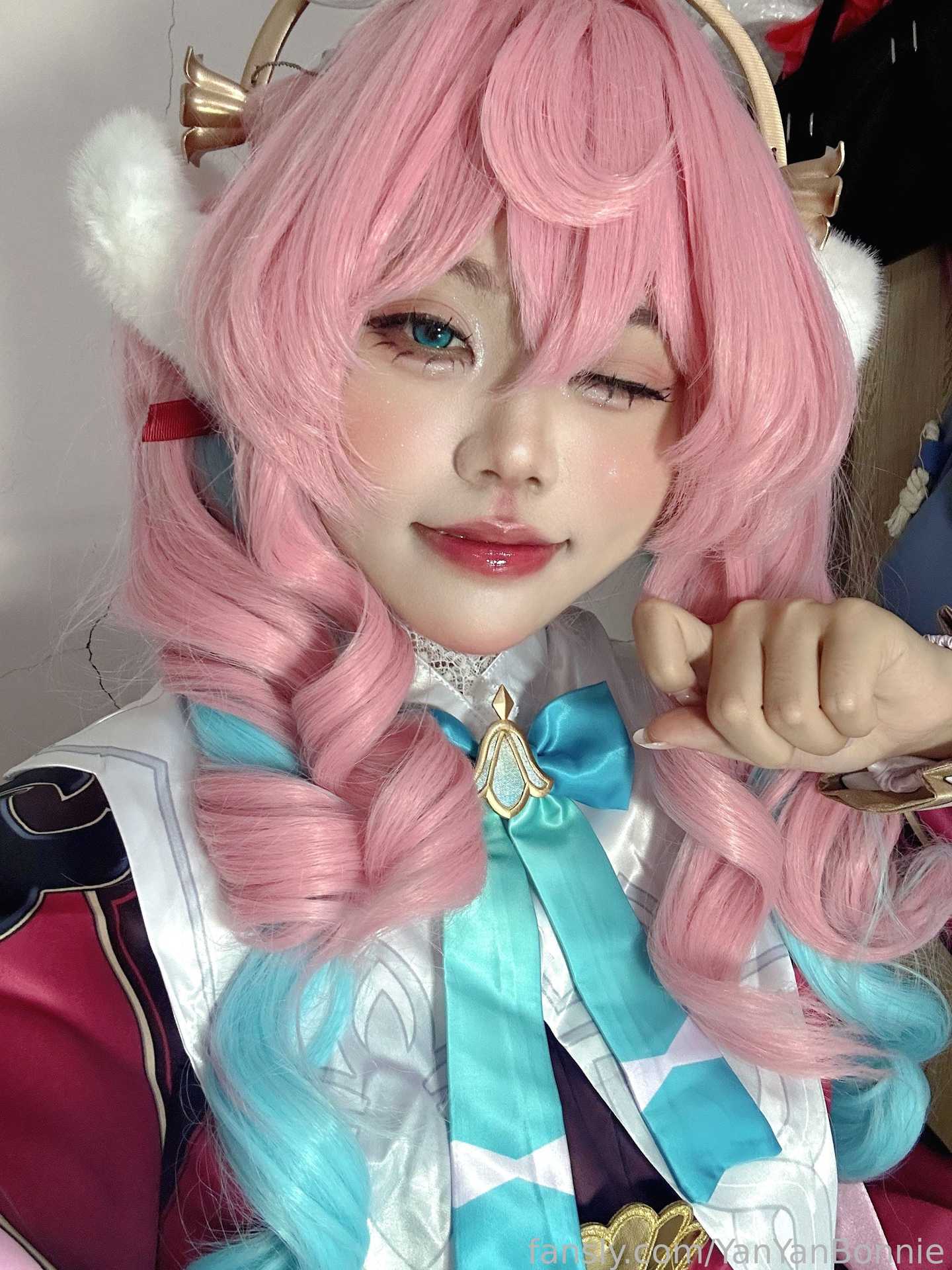 YanYan Bonnie cosplay Hyacine – Honkai:Star Rail “36 photos and 10 videos”