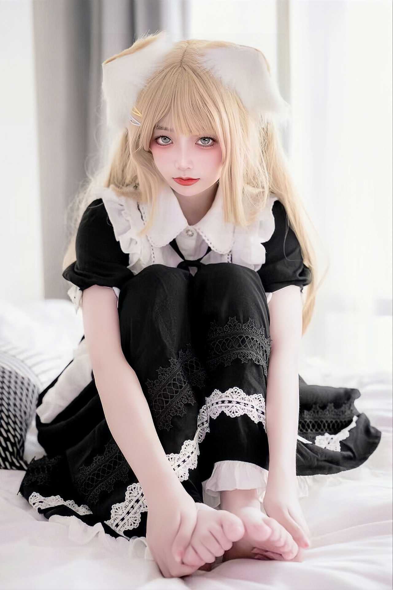 呆米米 (Dai mi mi) – Cat-eared Maid “20 photos”