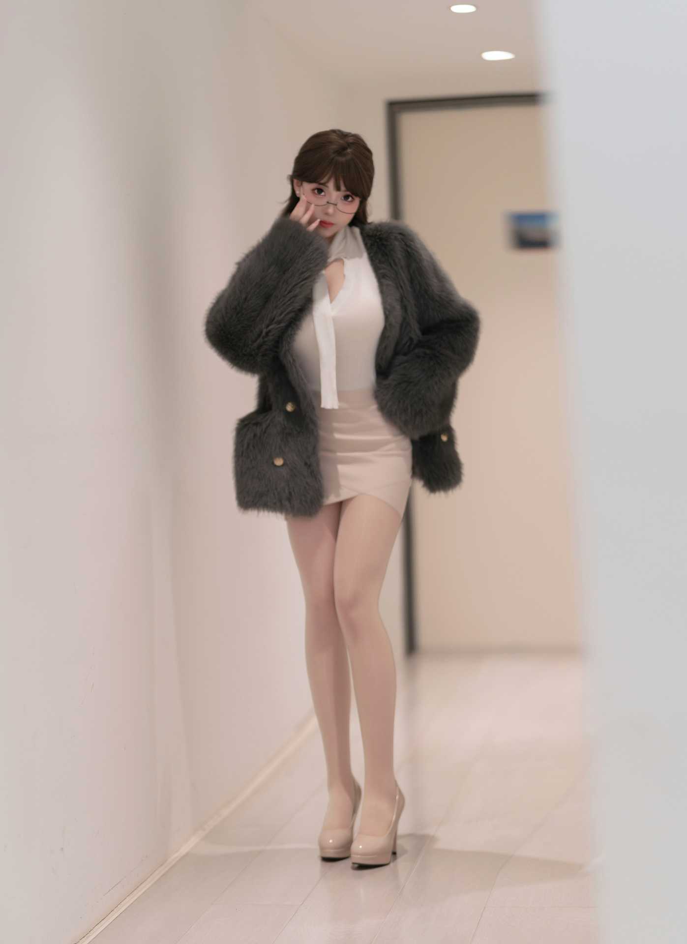 Bangni邦尼 – Tentacle Attack “97 photos”