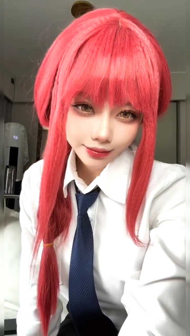 九言 (Jiu Yan) cosplay Makima – Chainsaw Man – Part 2 “27 photos and 1 video”
