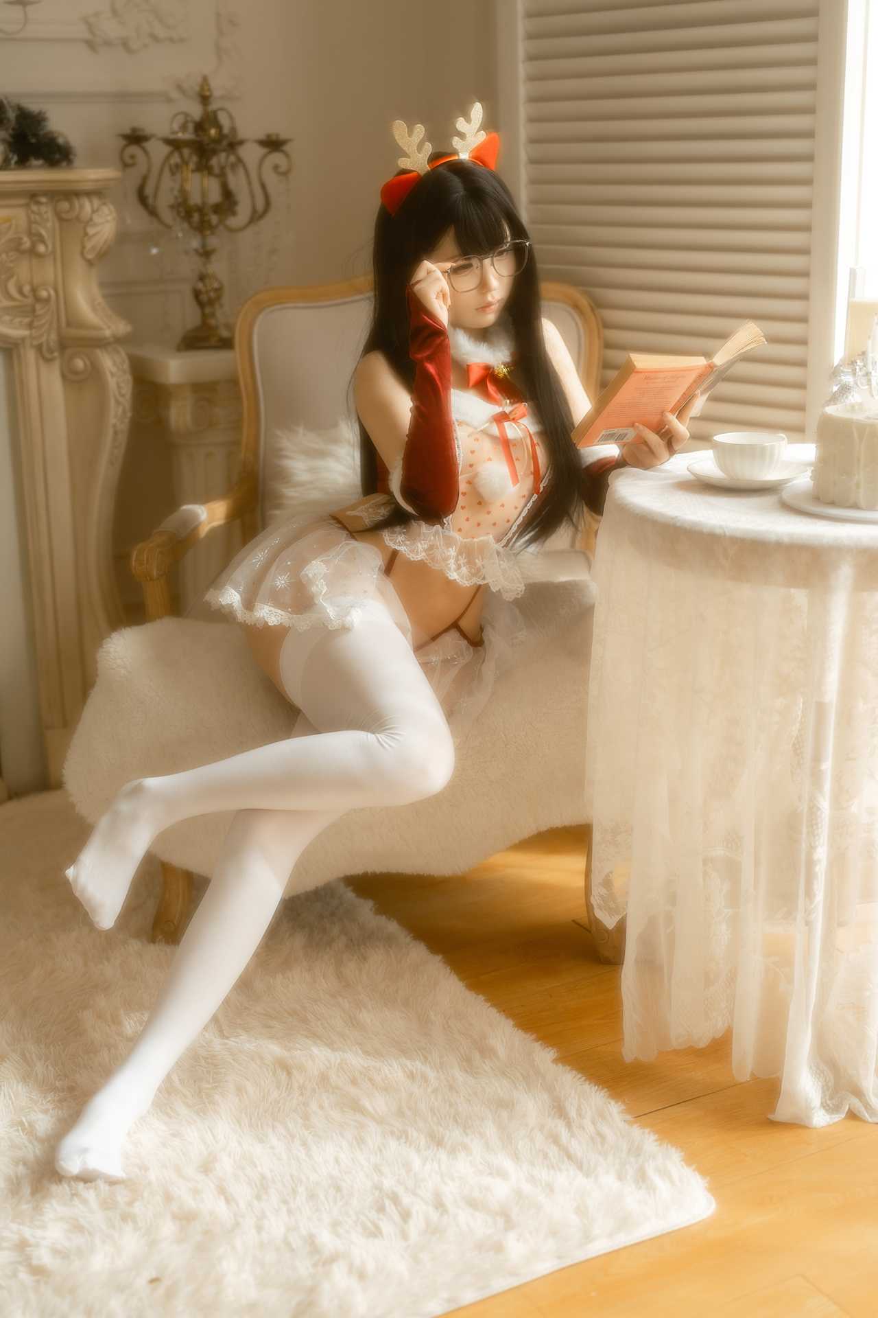 幼水铃衣 (You Shui Ling Yi) – Christmas “80 photos”