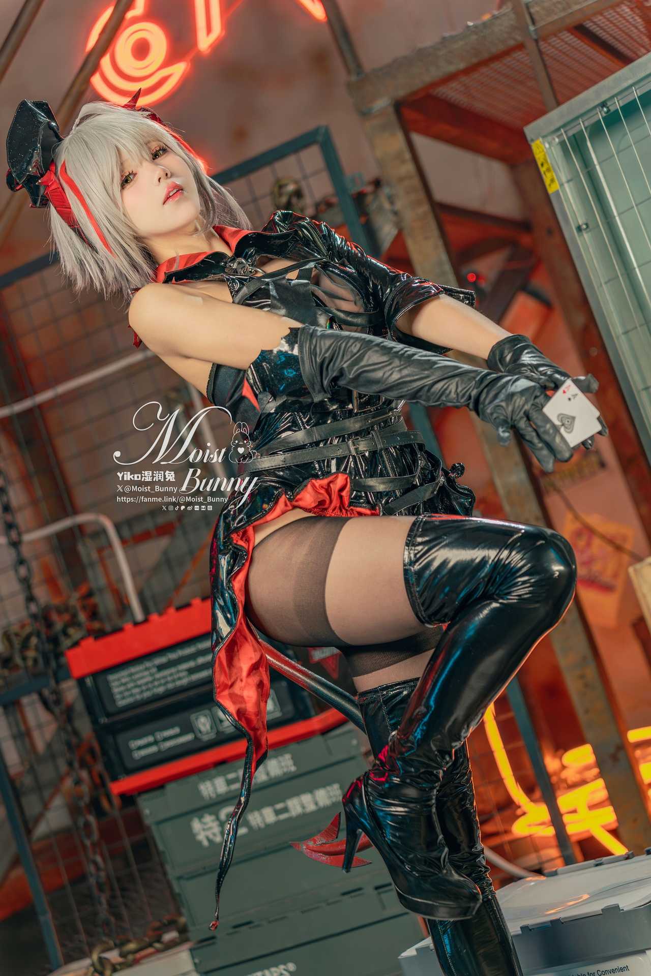 咬一口兔娘ovo (Yaokoututu) cosplay W – Arknights – Part 2 “71 photos”