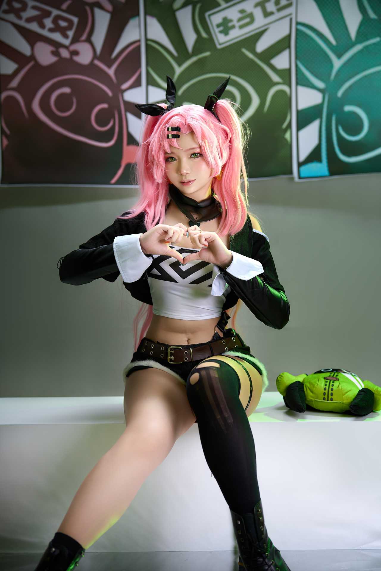 ZinieQ (ジニCosplayer) cosplay Nicole Demara – Zenless Zone Zero “34 photos and 7 videos”